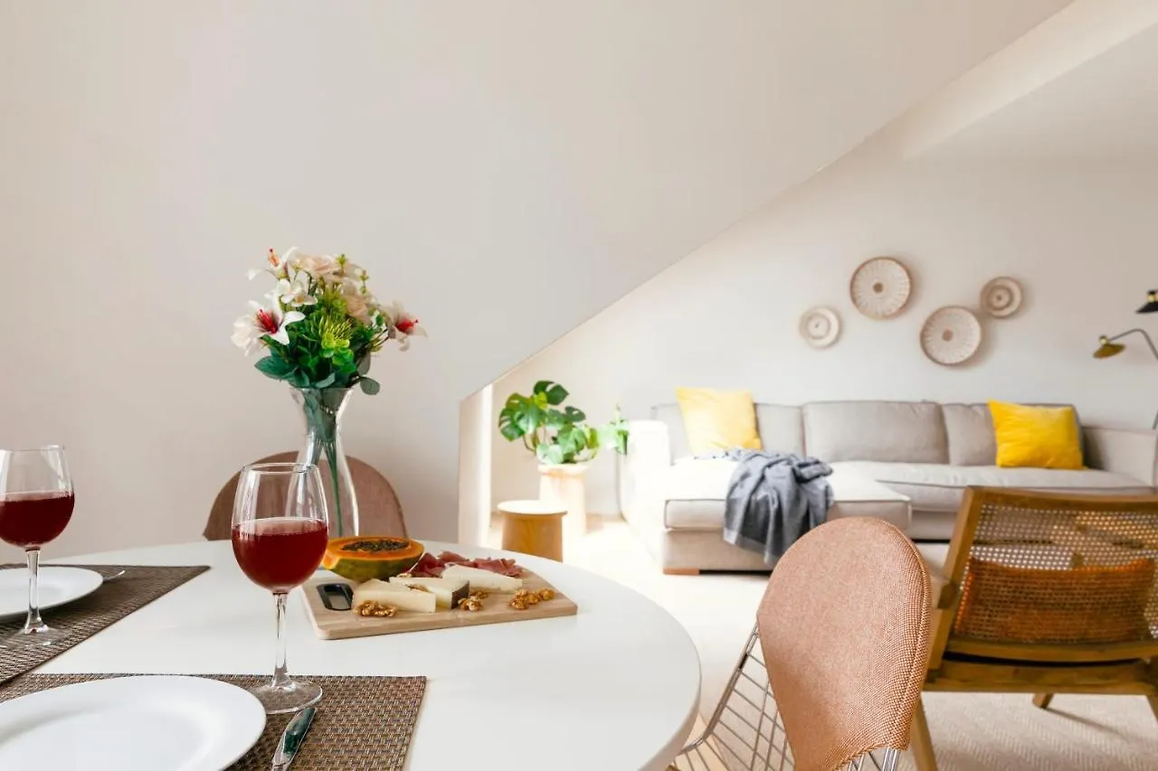 Ando Living - Douradores House Lizbona 0*,  Portugalia